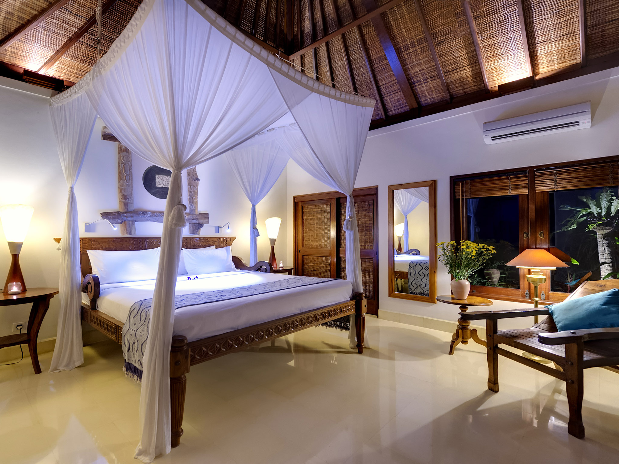 Villa Kedidi - Guest bedroom 3 at night - Villa Kedidi, Canggu, Bali